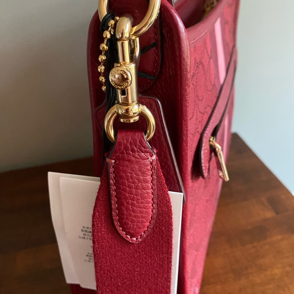 Coach Dempsey File Bag Signature Red Crossbody Bag NWT - Picture 7 of 13